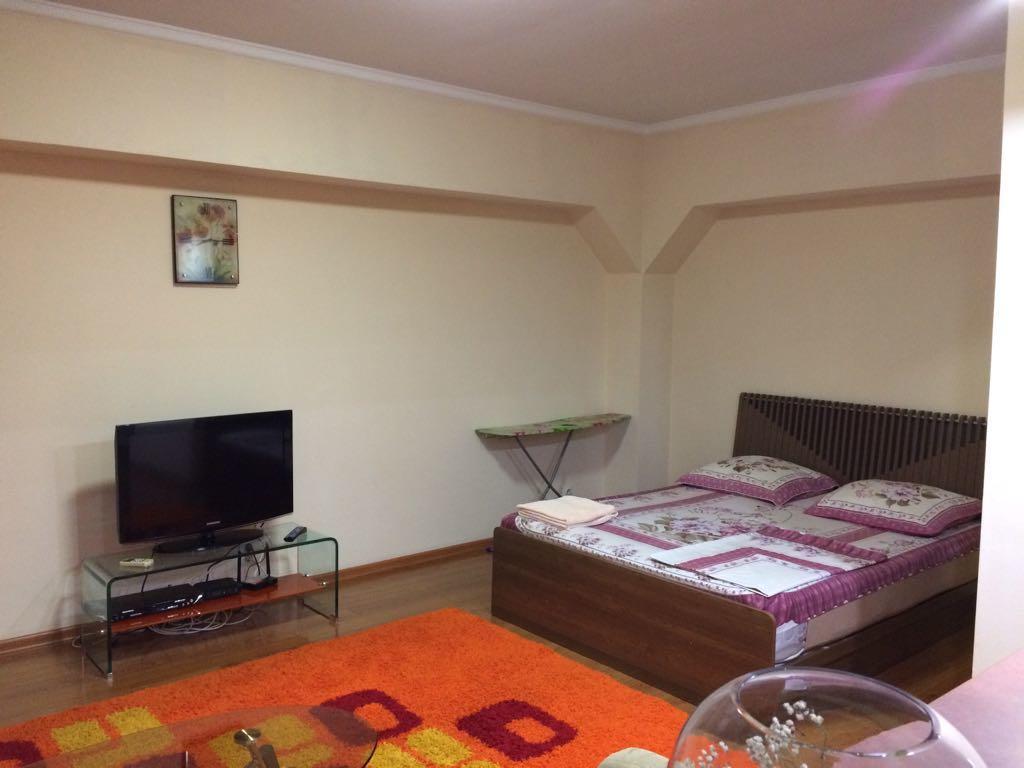 Flat Apartment Almaty Luaran gambar