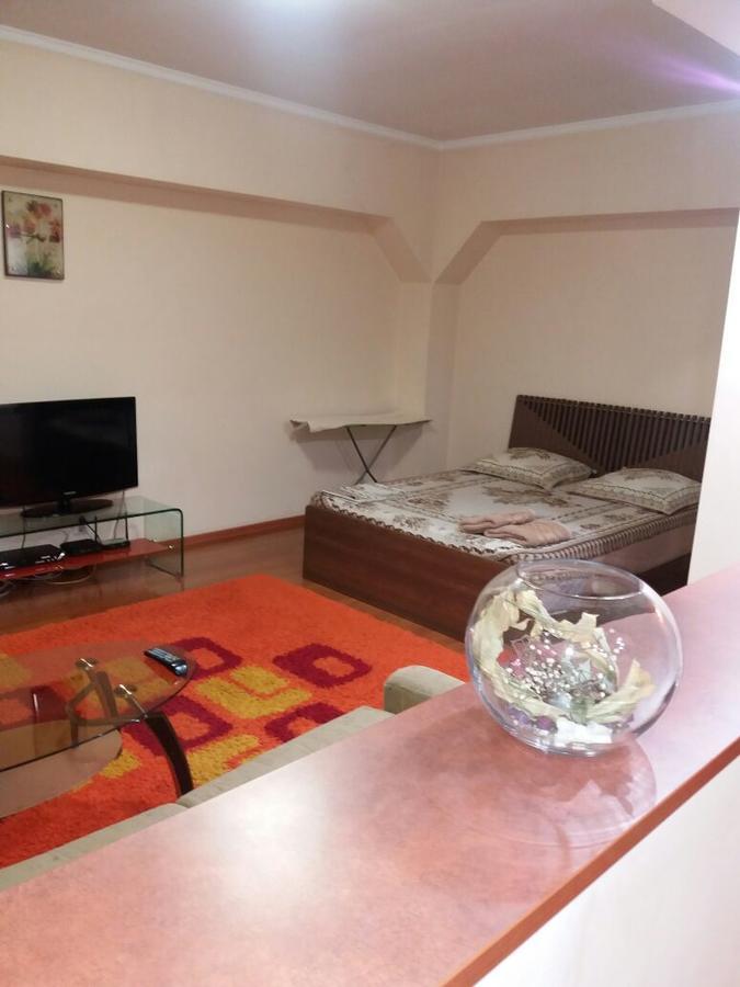 Flat Apartment Almaty Luaran gambar