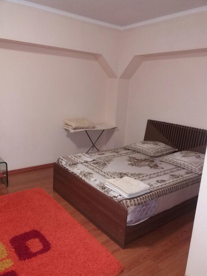 Flat Apartment Almaty Luaran gambar