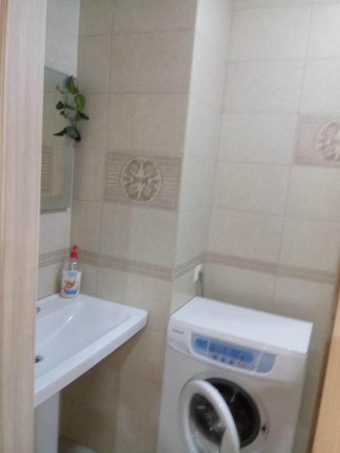 Flat Apartment Almaty Luaran gambar